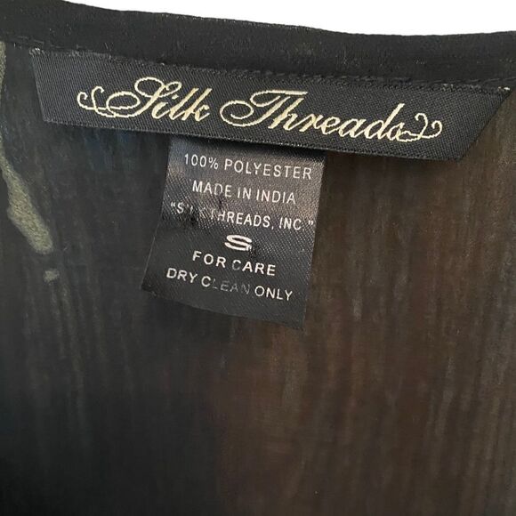 Silk Theads Sz S Black Heavy Gold Beaded Collar Metallic Roses Design Tunic Top - Picture 5 of 6